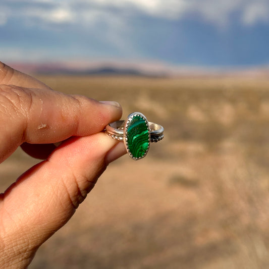 C10. Malachite Size 7.5 Ring