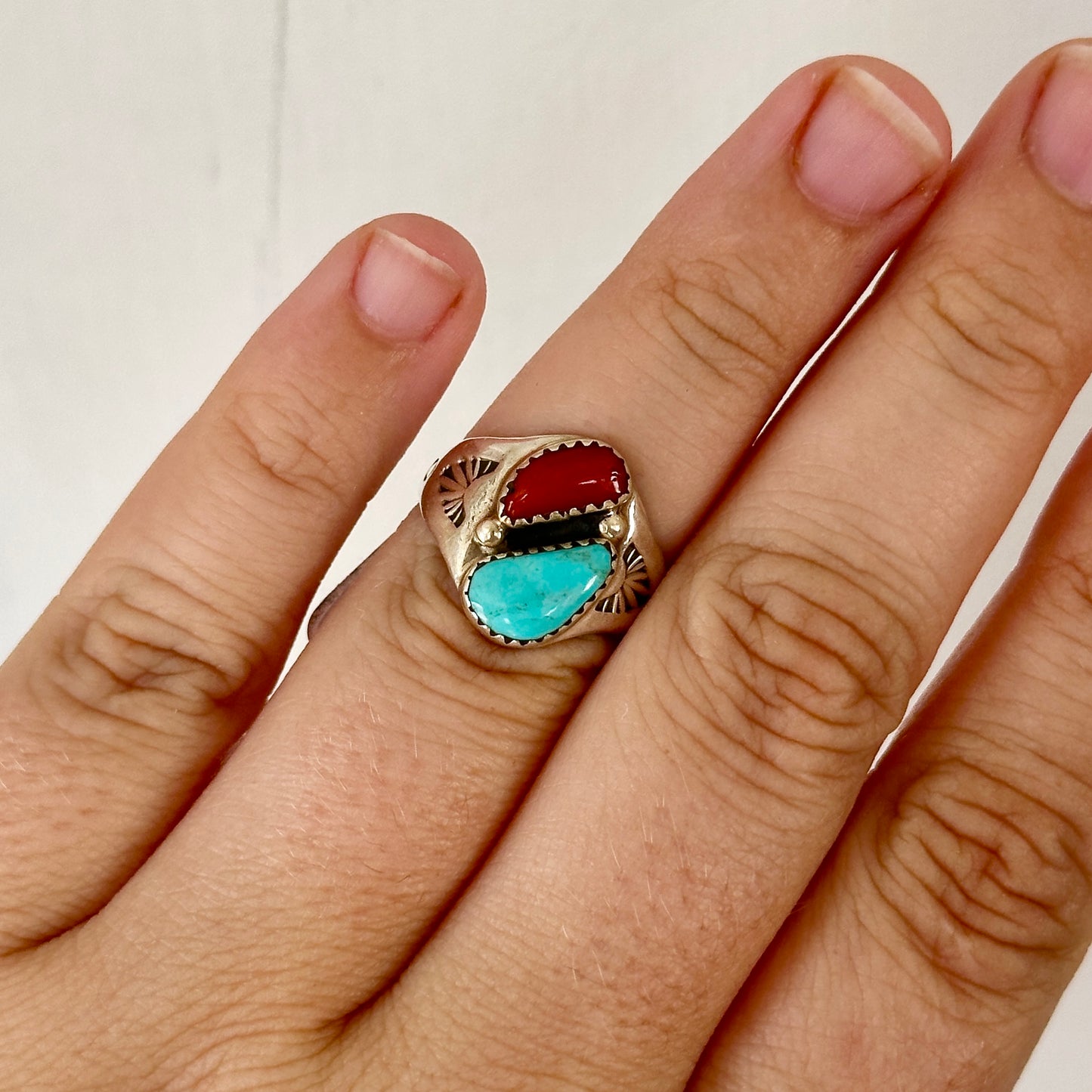 E2. Size 8 Turquoise/Coral