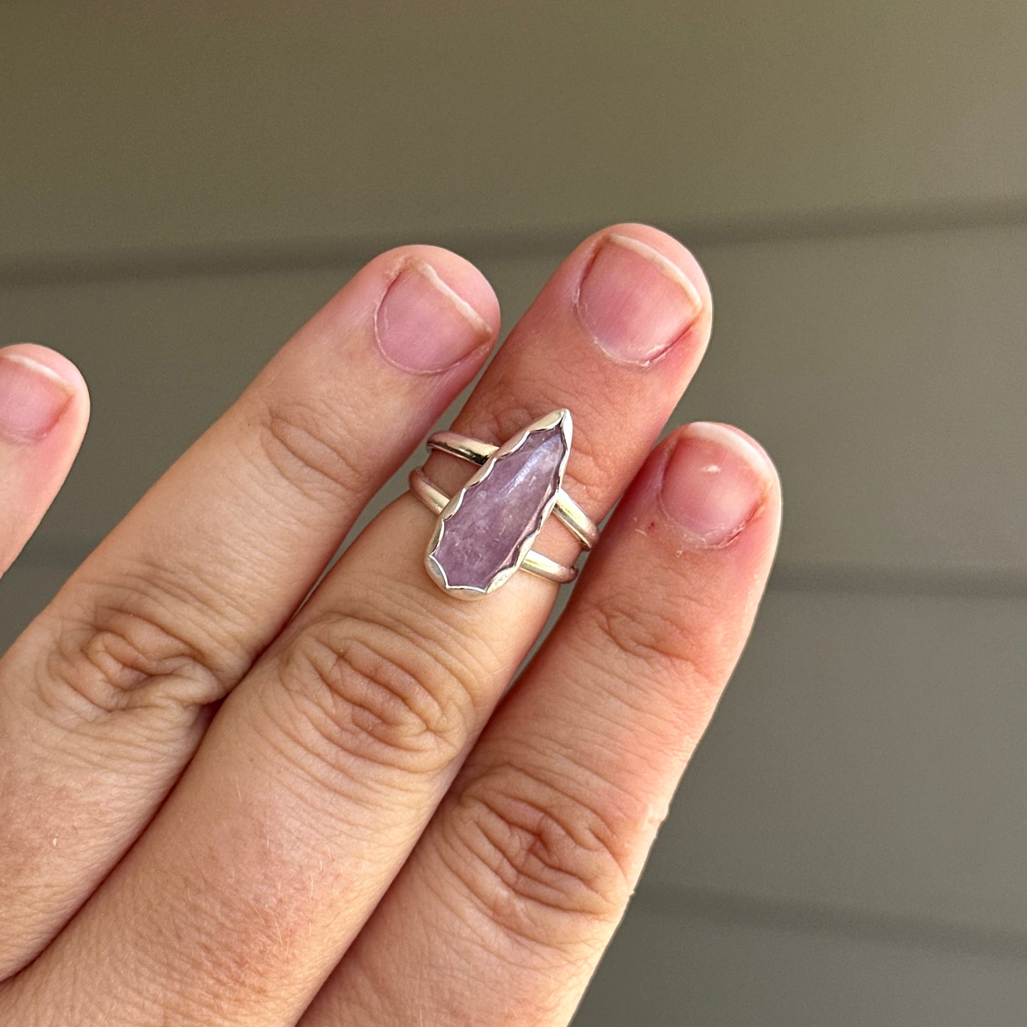 71. Kunzite Size 6 Ring