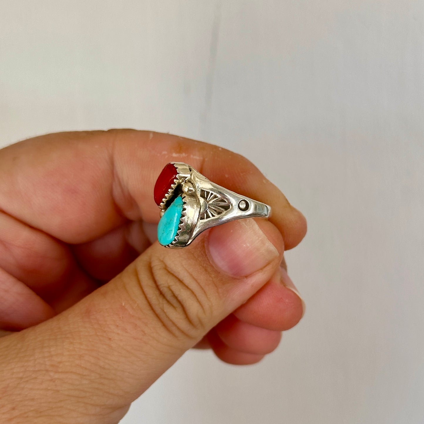 E2. Size 8 Turquoise/Coral